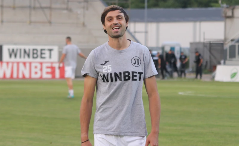 Още един опитен футболист напуска Локомотив Пловдив