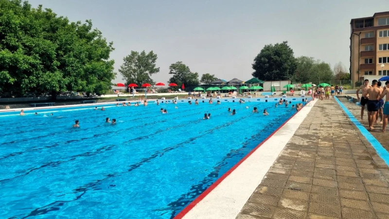 Откриха градски плаж в Асеновград, вижте какви ще са цените