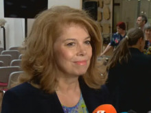 Йотова: Правителство трябва да има