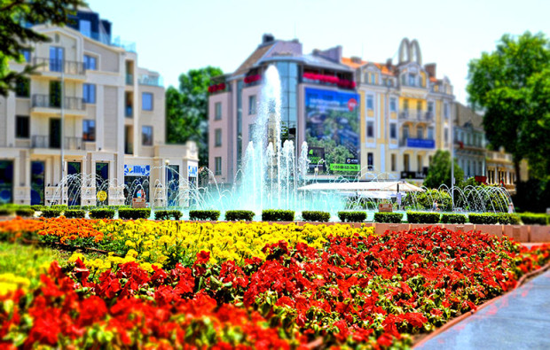 Всички фонтани и шадравани стопанисвани от Община Варна са пуснати
