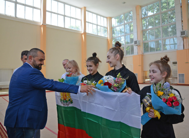 Трите златни момичета на българската художествена гимнастика Стилияна Николова Боряна