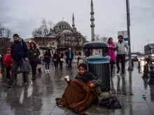 Истанбул се превръща в град на бедните: 80% от жителите му едвам свързват двата края