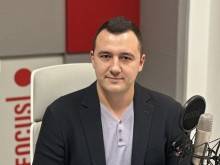Председателят на Младежи БСП: Корнелия Нинова няма да се върне на бял кон, в момента нарушава собствените си правила