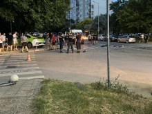Тежък инцидент в Пловдив! Линейка, пожарна, полиция и множество хора са ...