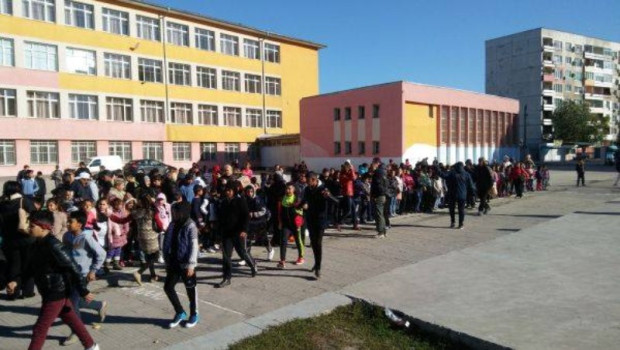 TD Кметът на район Източен гостува в училище Пенчо Славейков