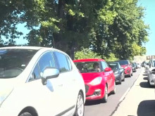 Стотици автомобили се струпаха на границата с Гърция