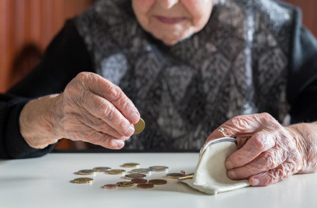 Изпълнение на програма Помощ за пенсиониране предвижда планът за 2024