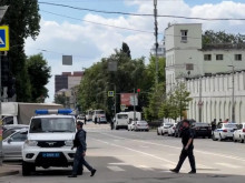 Шестима обвиняеми за връзки с ИДИЛ взеха заложници