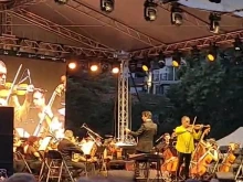 Хиляди аплодираха виртуозния цигулар Васко Василев на площада в Пловдив