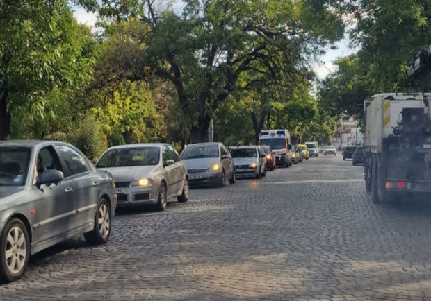 </TD
>Нови трудности предстоят от днес за хиляди шофьори в Пловдив,