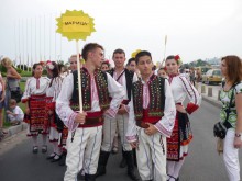 Ученици от СОУ "Св. св. Кирил и Методий" организират коледен концерт