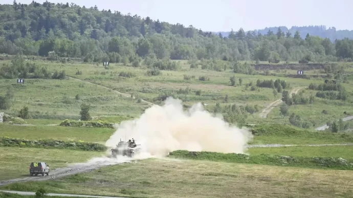 Експлозия избухна на военен полигон в Чехия