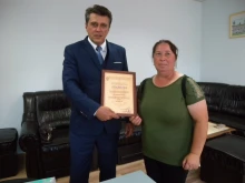50-годишна жена от село Раковски намери и върна в полицията чанта с пари