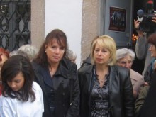 Зоя Георгиева и Райна Петрова – гости на тържество в арменското читалище