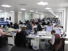 Градусите при работа в офис трябва да бъдат до 25 градуса, работодателят задължително трябва да осигури първа медицинска помощ