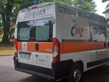 Шофьор е в болница след сблъсък с камион край село Дяково