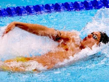 Тея Николова и Калоян Левтеров са полуфиналисти на Европейското по плуване