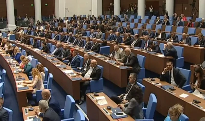 Драма в парламента: Не избраха председател