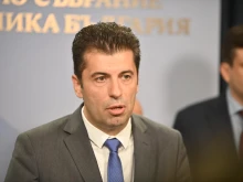 Кирил Петков: Пеевски изнудва Борисов за министри