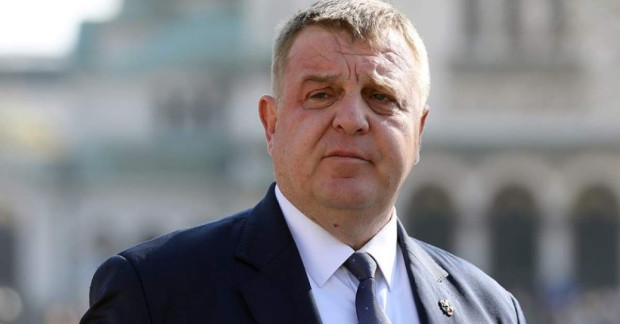 Каракачанов: Големите собственици на земя корумпират системата в държавното земеделие, а държавата не прави нищо