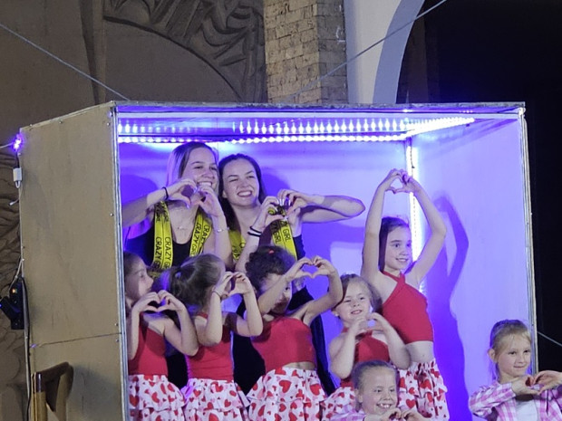 </TD
>Танцово студио Deja Vu отбеляза своя 10-годишен юбилей с концерт