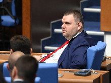 Пеевски: България се руши пред очите ни