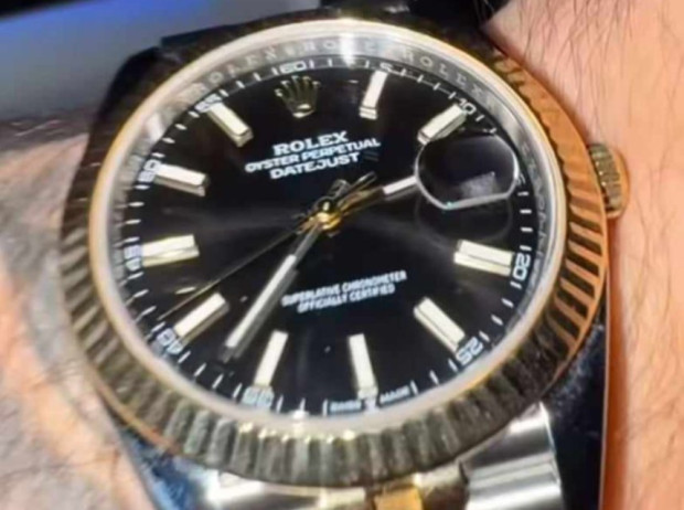 Попфолк певецът Емрах се похвали с поредната скъпарска придобивка   часовник Rolex  Това