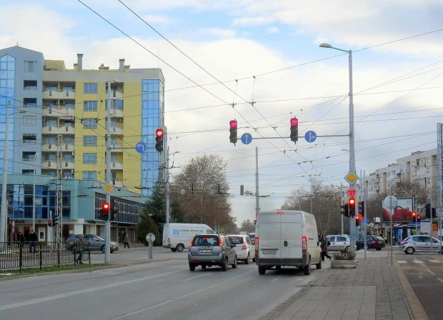Момиче издирва свидетели на тежък пътен инцидент в Пловдив