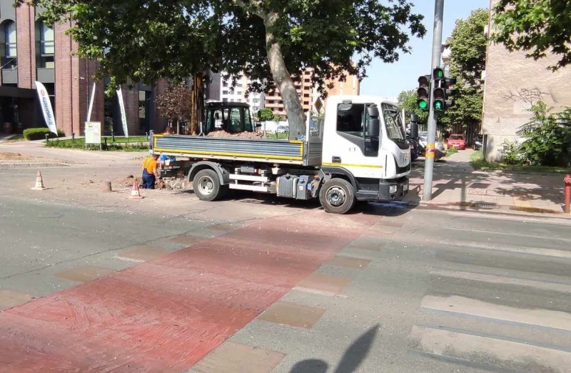 Читател за аварията на бул. "Източен": ВиК направиха друга беля