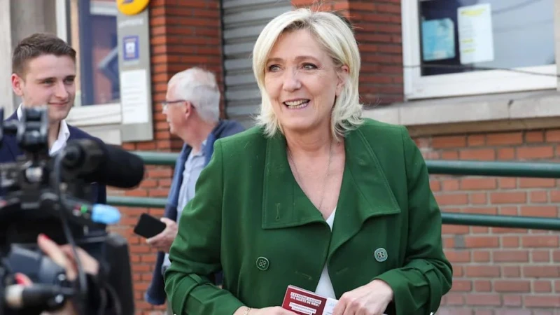 Партията на Марин льо Пен може да спечели абсолютно мнозинство във френския парламент