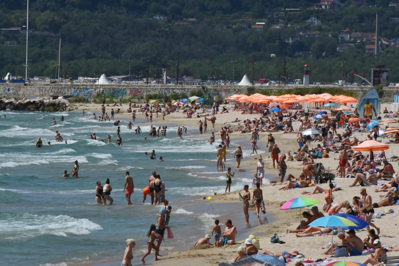 Успокоиха за ситуацията на плажовете в Кранево и Албена, казаха какво се случва с фекалните води!