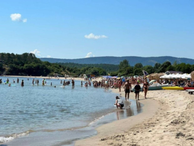 TD В неделя на Бургаския плаж продължи да има мъртво
