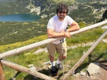 Ергенът Евгени се хвали: Направих още една обиколка около слънцето
