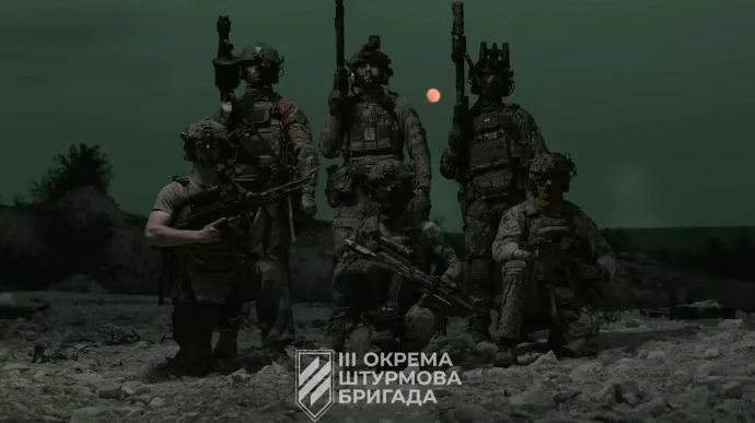 Трета щурмова бригада ("Азов") публикува видео с унищожението на 180 руски бойци край Харков