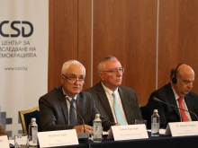 Министърът на отбраната: България е мишена на руската хибридна война