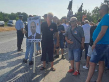 Национален протест затвори главния път Русе-София