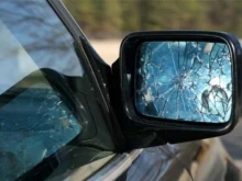 Агресия на пътя: Шофьорка от Перник нападна колата на столичанин