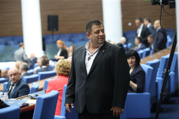 Председателят на парламентарната група на Величие Николай Марков поиска Ивелин