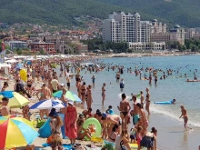 Илин Димитров: Престоят на туристите в България се скъсява, ще има наваксване на цените в силните месеци