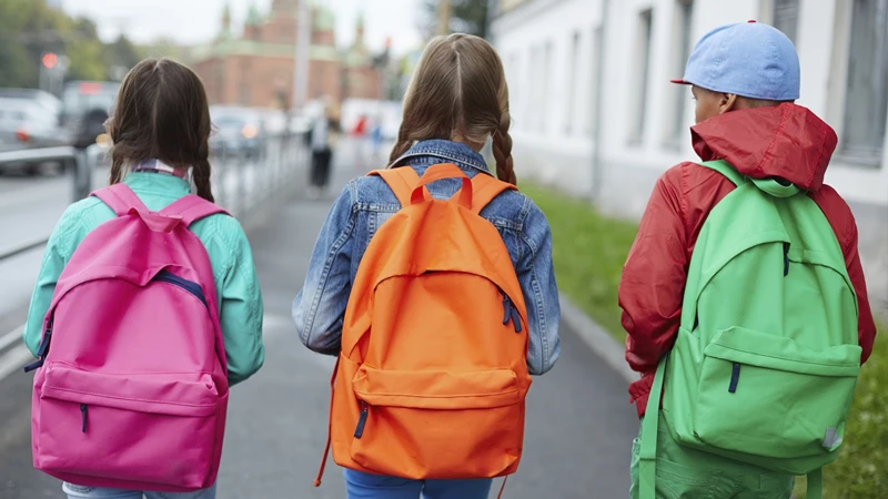 Правителството одобри близо 12 млн. лева за образователни пътувания за ученици 