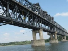 Ремонт затваря една от лентите на "Дунав мост" при Русе този юли