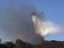 Нов пожар на гръцкия остров Хидра – гори сметище