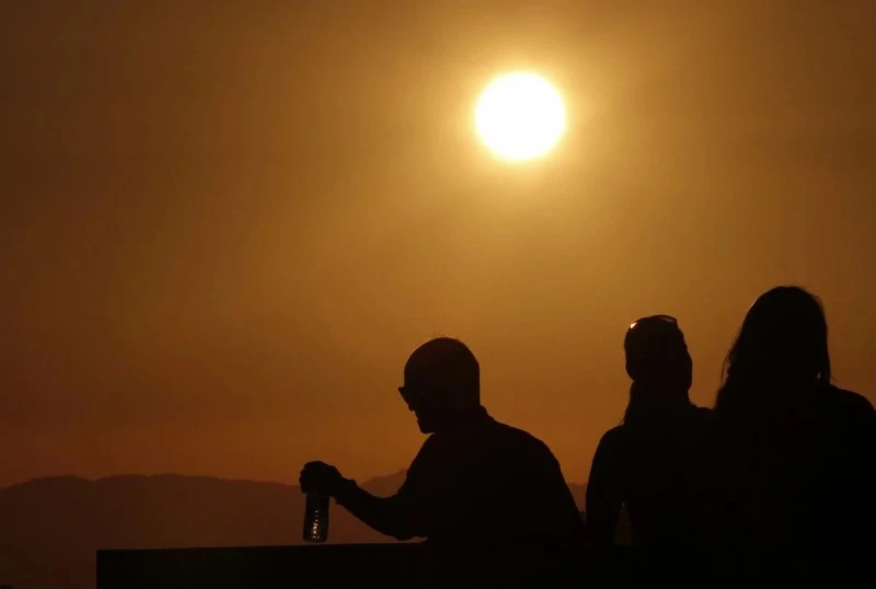 Смъртоносна жега изгаря градове на няколко континента – и ситуацията ще става по-тежка