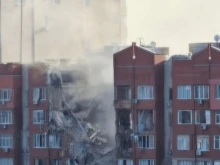 Русия атакува Днепър, ударена е девететажна сграда