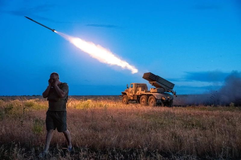 NYT: Най-новата руска тактика за щурм на окопите всява хаос в Източна Украйна