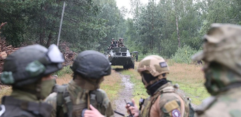 Беларус съобщи за "нарастващо напрежение" на границата с Украйна