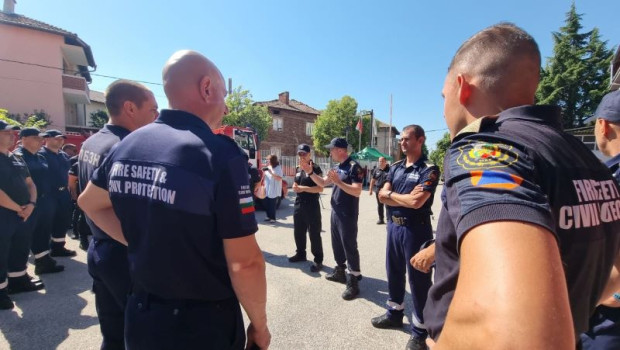 Български пожарникари заминават за Гърция