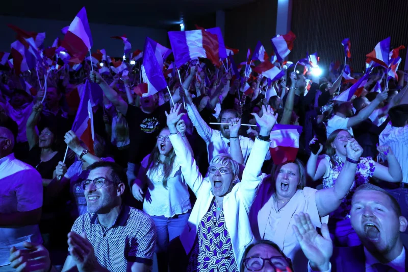 Партията на Марин льо Пен печели предсрочните парламентарни избори във Франция