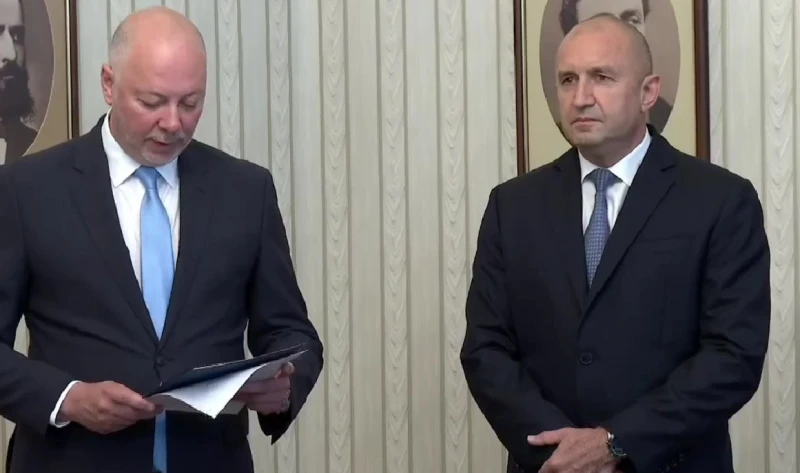 Росен Желязков върна изпълнен мандата, Томислав Дончев и Делян Добрев са кандидати за министри