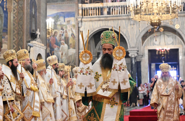 Новият български патриарх Даниил отказа да приеме оставката на игумена